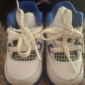 Jordan 4 retro (Size 4c)